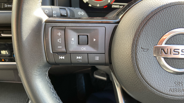 Nissan Qashqai 1.3 DiG-T MH N-Connecta 5dr Petrol Hatchback